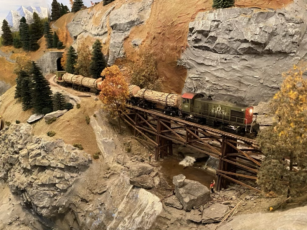 Rocks and rock castings
